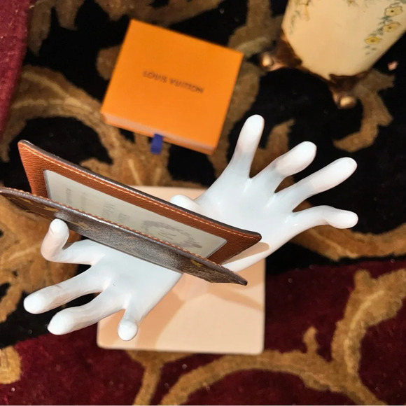 Louis Vuitton Unisex Monogram ID Business Card Holder Bifold Credit Card Holder - Picture 12 of 16